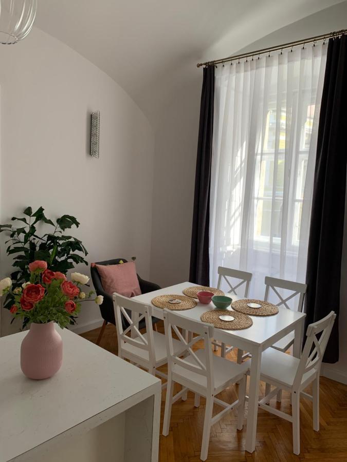 Forst-Haz Apartman Eger Luaran gambar