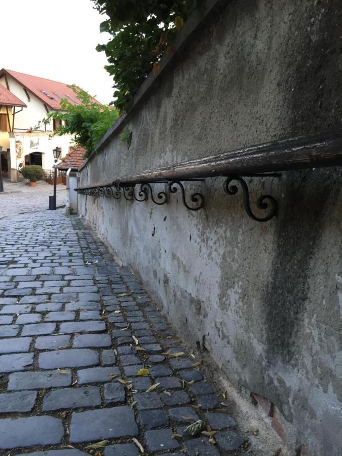 Forst-Haz Apartman Eger Luaran gambar