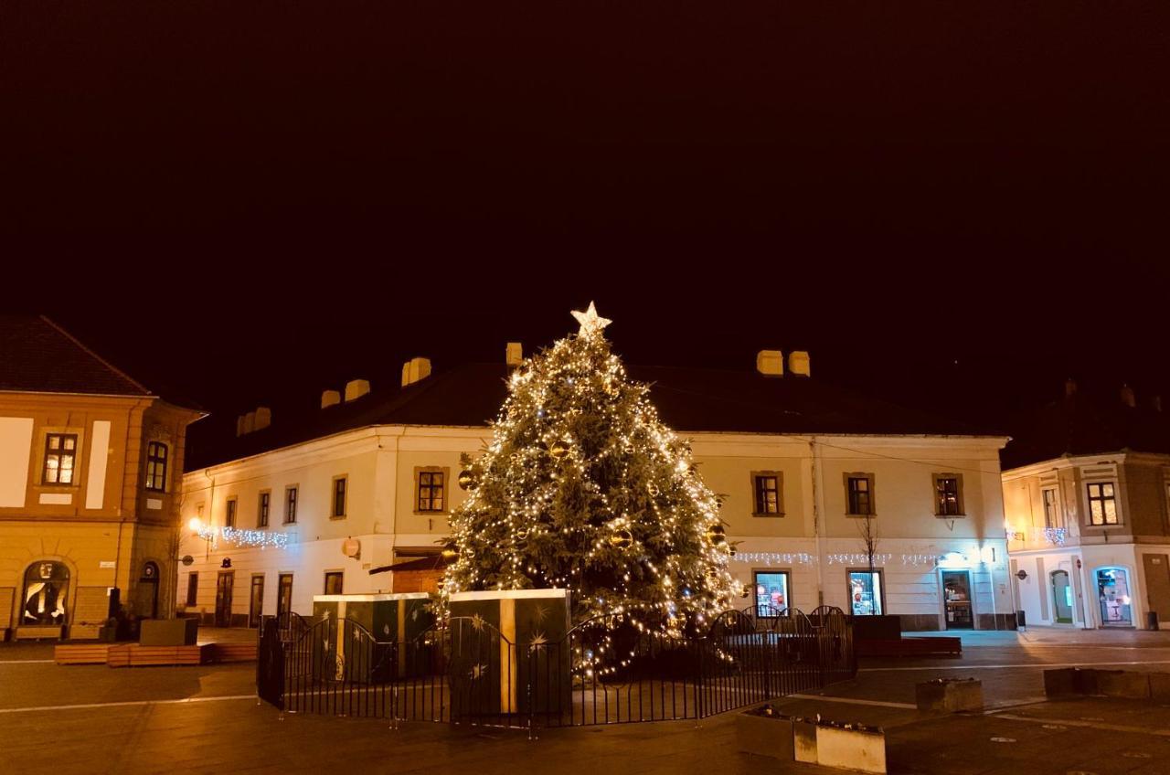 Forst-Haz Apartman Eger Luaran gambar
