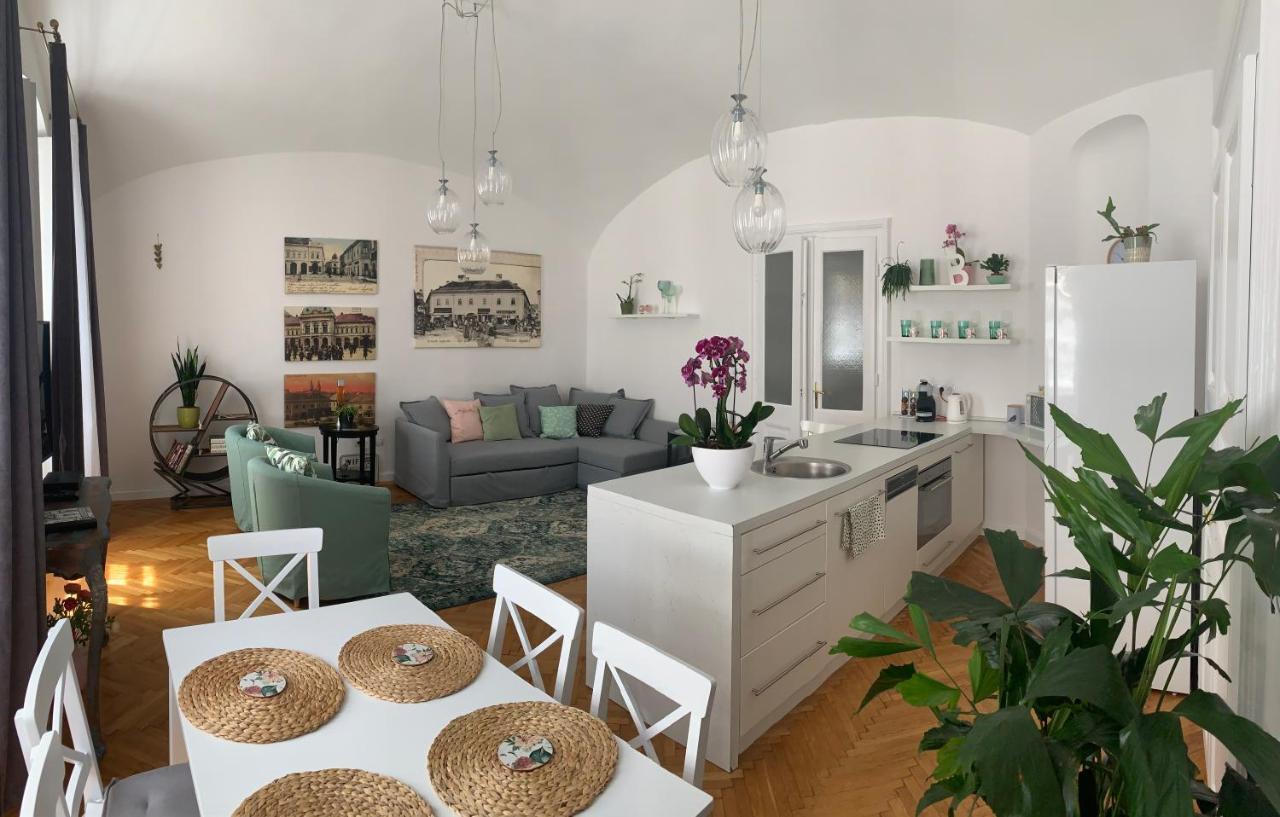 Forst-Haz Apartman Eger Luaran gambar