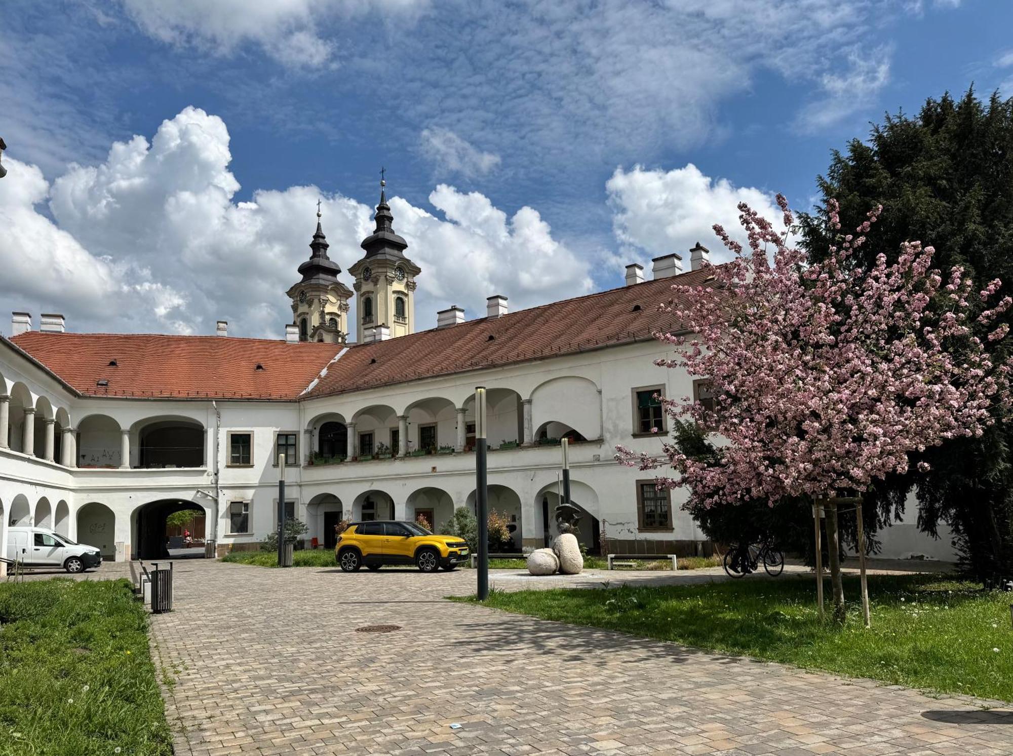 Forst-Haz Apartman Eger Luaran gambar